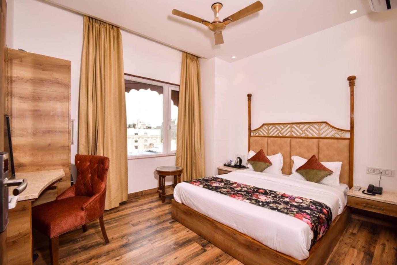 Hotel Rv Golden Amritsar Bagian luar foto